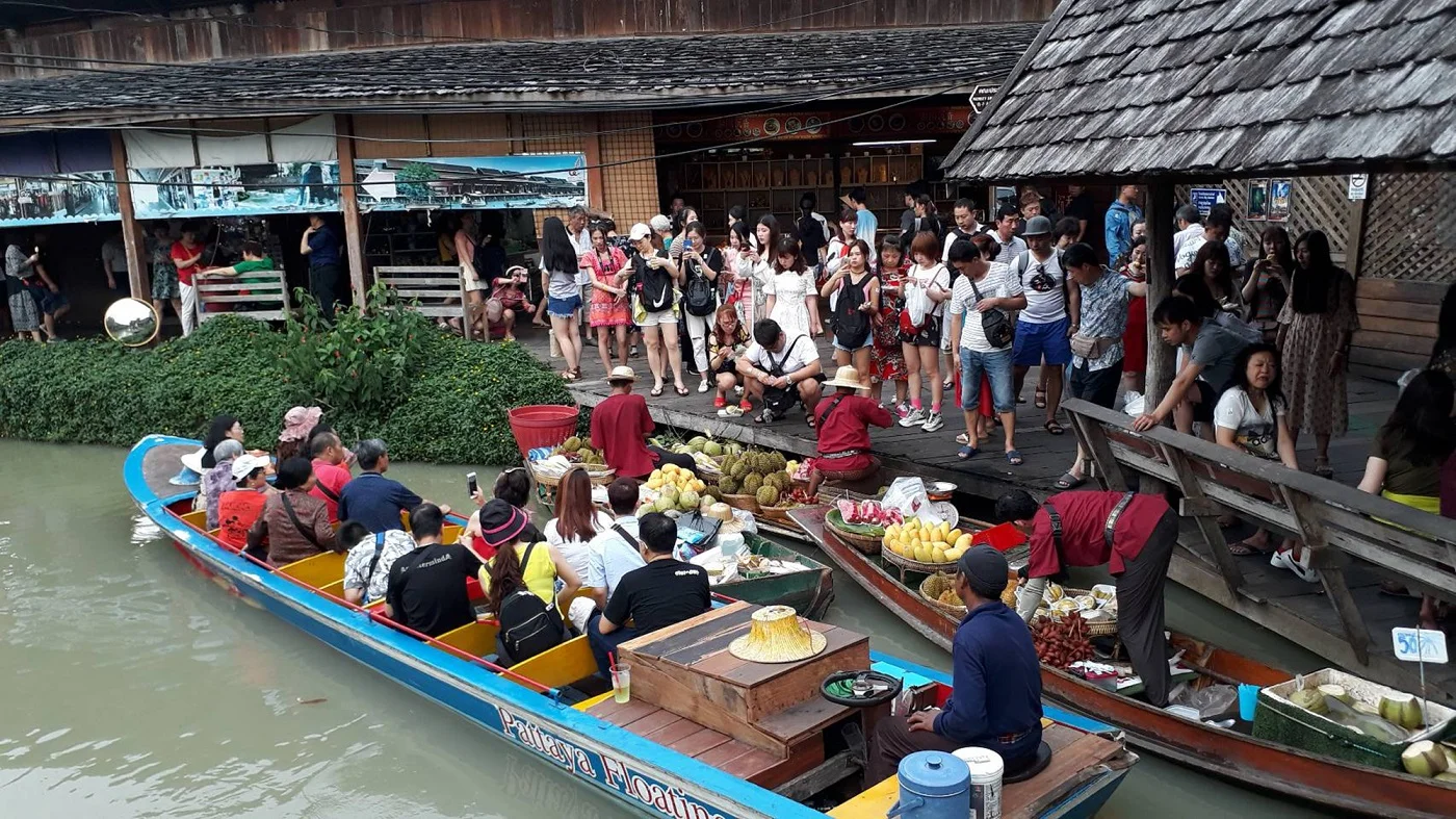 Read About The Most Fascinating Pattaya's Floating Market