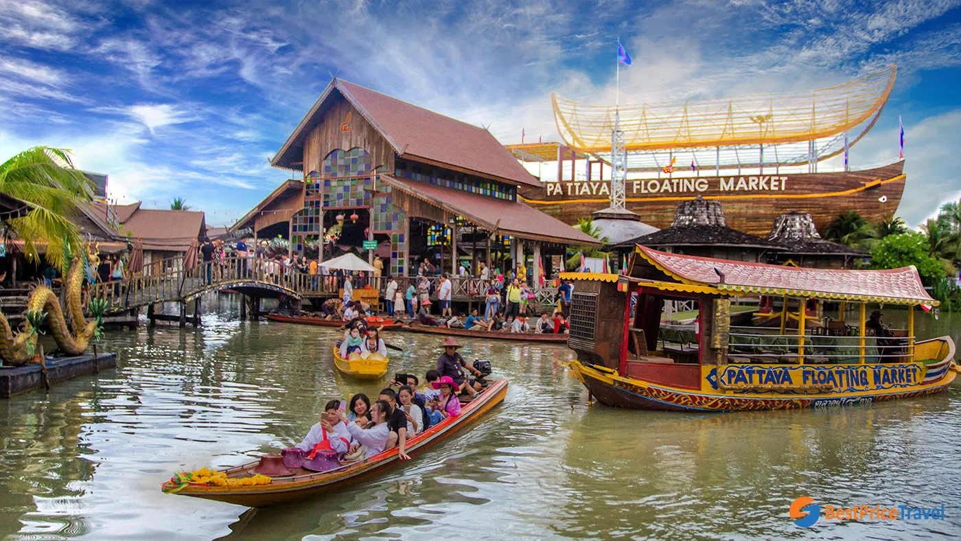 Floating Market Best for Local Shopping