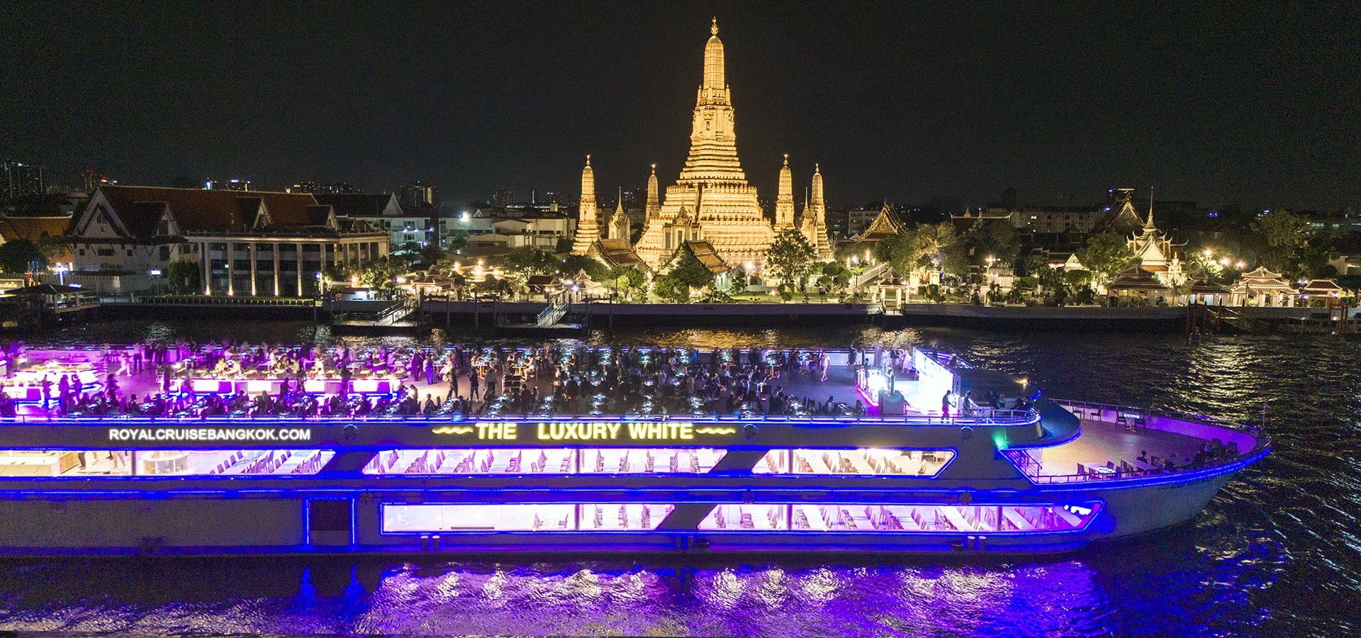 The Luxury White Dinner Cruise at Iconsiam Ticket