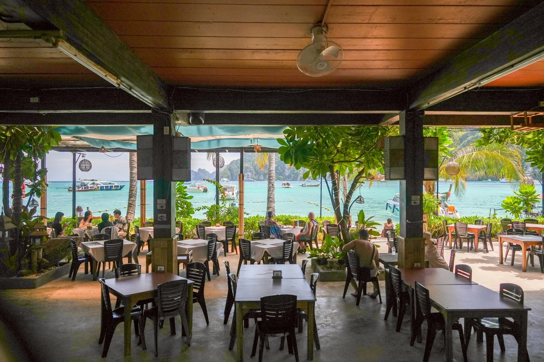 Lunch included Phi Phi island luxury tour