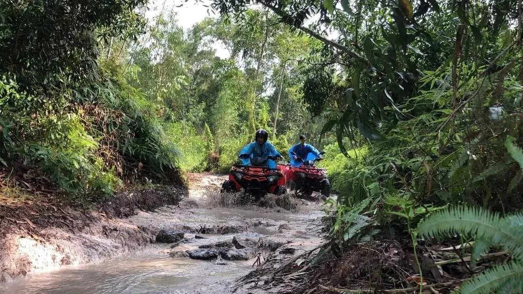 Off-road ATV ride at Lakeside ATV Pattaya